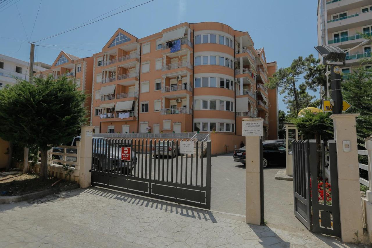 Apartment Golem  Exterior foto